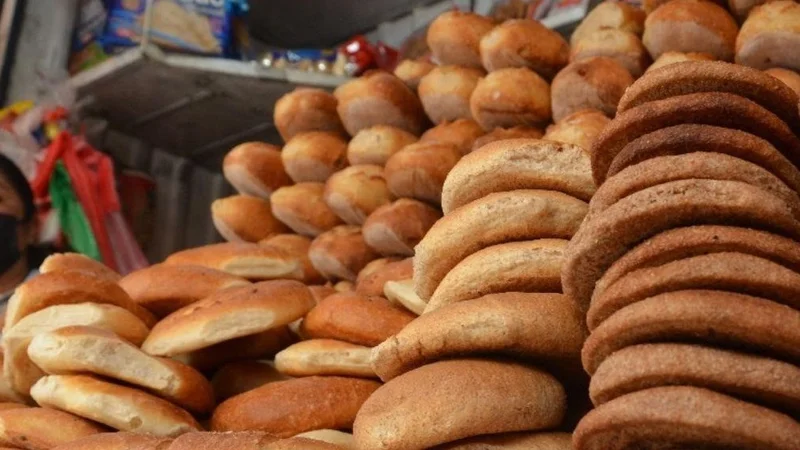 Caseritas venden pan a escondidas debido al paro de panificadores