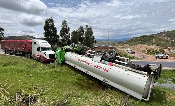 Choque y vuelco de cisterna en la ruta Cochabamba–Oruro deja un herido ...