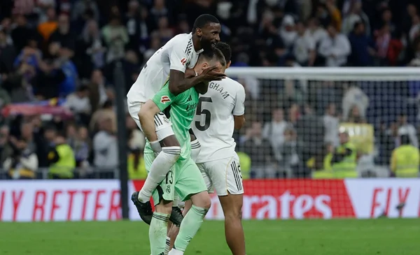 Derbi al rojo vivo: El Madrid se impone al Atlético en un partido de ...
