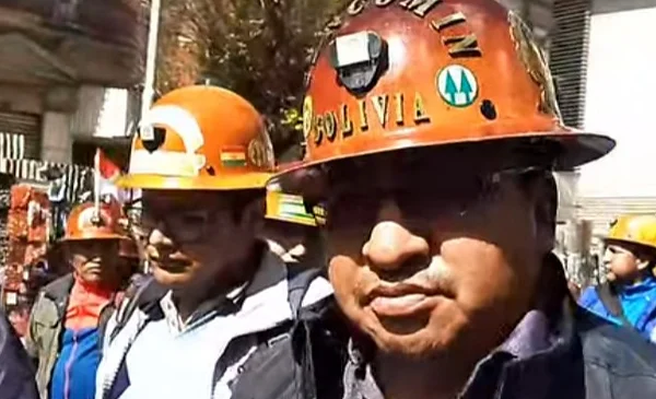 Mineros cooperativistas rompen el diálogo con el Gobierno y mantienen ...