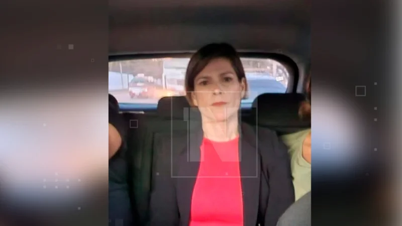 Aprehenden a la jueza que levantó la orden de apremio contra Evo. FOTO: NTV/RED UNO.