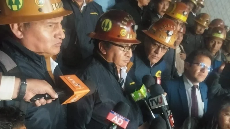 Foto: Mineros advierten movilizaciones si se inhabilita a Andrónico (Red Uno) 