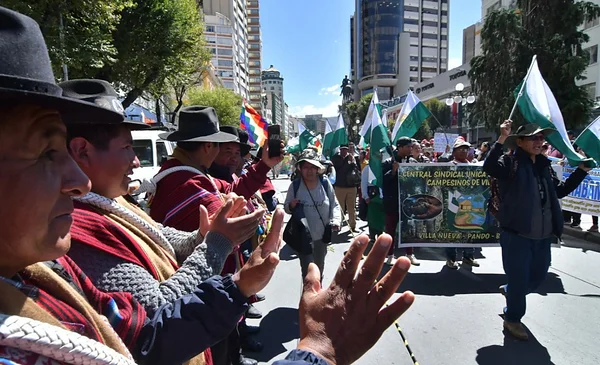 Tras 27 días de marcha, indígenas llegan a La Paz y exigen anular la ...