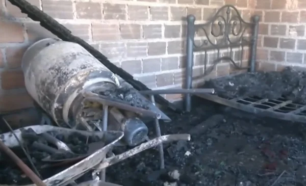 Hombre prende fuego a la casa de su expareja tras una discusión y es ...