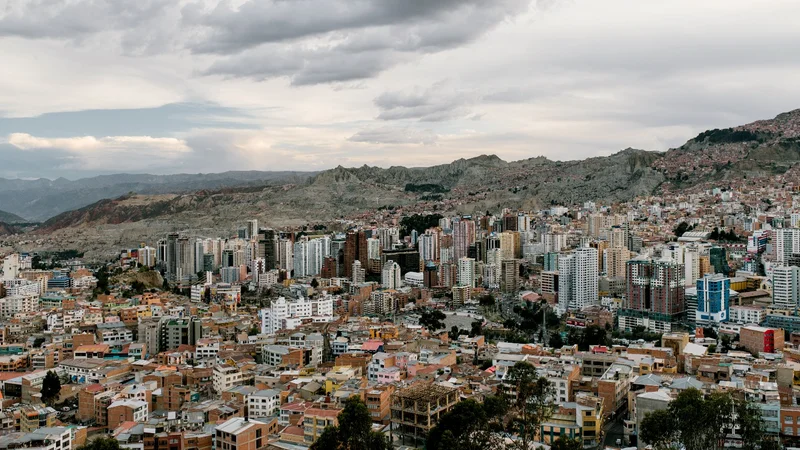 Del frío a las tormentas eléctricas: así estará el tiempo este viernes en Bolivia Del frío a las tormentas eléctricas: así estará el tiempo este viernes en Bolivia