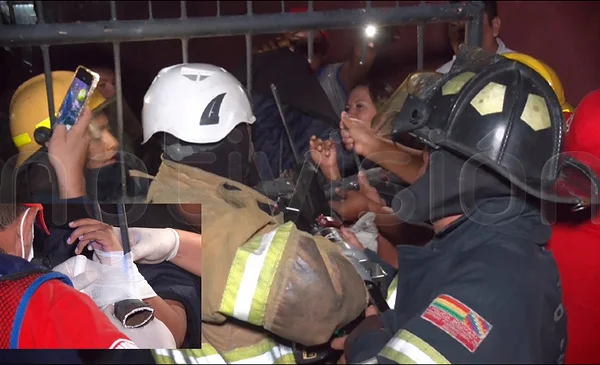 Niño rescatado después de quedar engarzado en una reja con un fierro ...