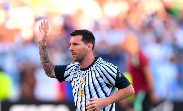Sos eterno", el fútbol reacciona al retiro de Messi de la selección argentina