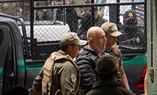 Juez suspende audiencia de Arturo Murillo por errores en la ...