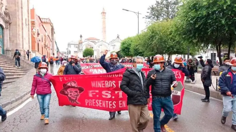 Mineros convocan Gran Marcha Nacional para el 18 de septiembre