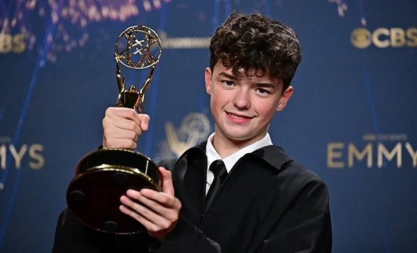 La serie 'Adolescencia' arrasó en los premios Emmy| Red Uno de Bolivia