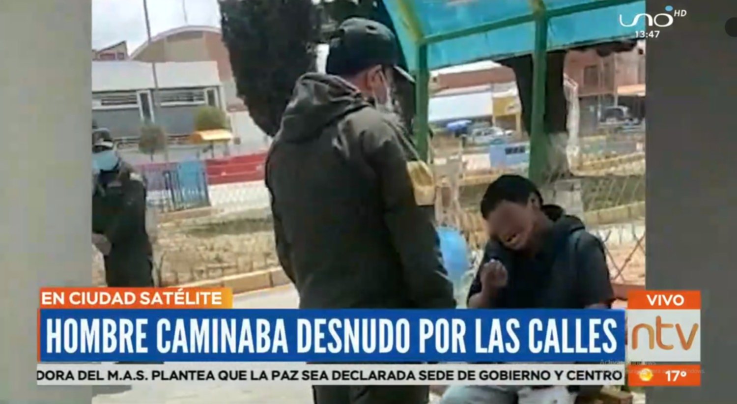 Sorprenden a un hombre caminando desnudo por ciudad Satélite, tendría  trastornos mentales - Red Uno de Bolivia