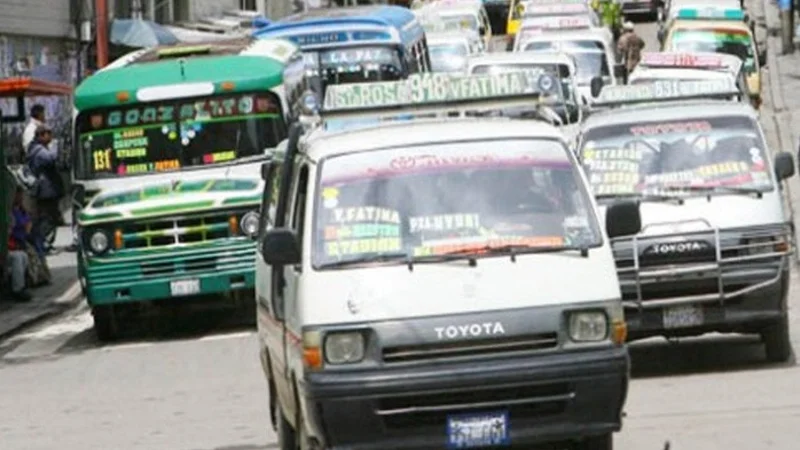 Transporte en La Paz anuncia un paro de 24 horas este miércoles