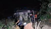 Video: ¡Terrible! Flota se embarranca en Los Yungas dejando al menos 8 heridos