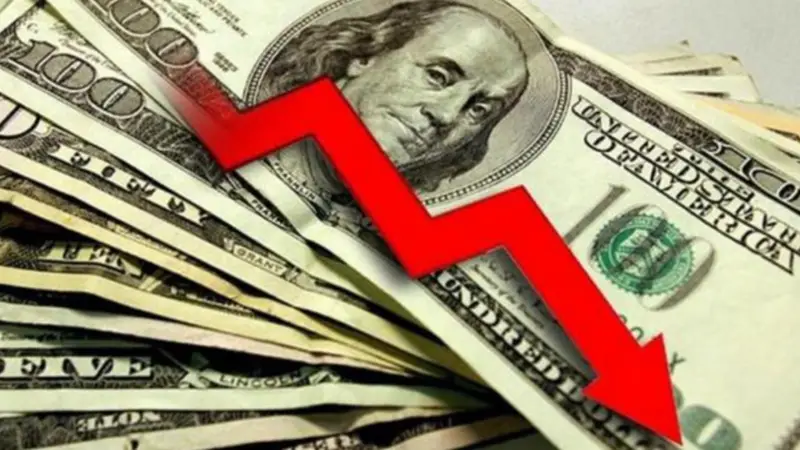 ¿Por qué baja el dólar paralelo? Un economista explica los factores detrás de la caída