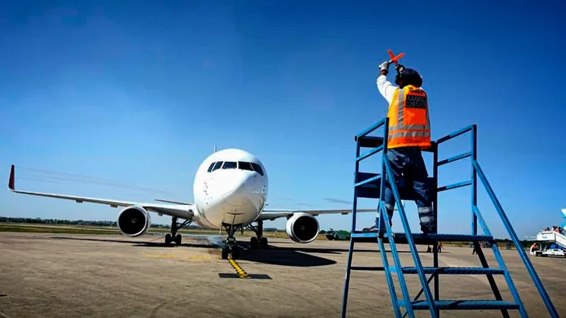 Aduana activa arancel cero para importar gasolina de aviación. Foto Aduana Nacional. Aduana activa arancel cero para importar gasolina de aviación. Foto Aduana Nacional.