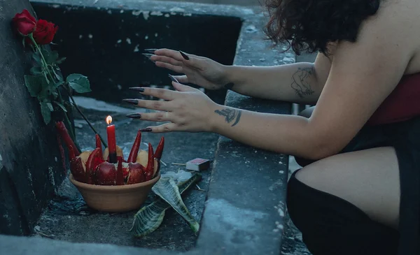 Qué encontraron en el Cementerio General de La Paz? Investigadores hablan de fotografías y rituales