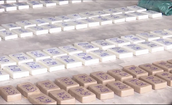 Felcn incauta casi media tonelada de droga y armas en pista clandestina ...