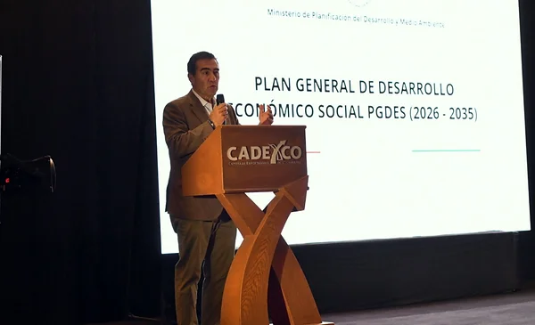 Gobierno presenta el Plan de Desarrollo Económico y Social a la Cámara ...