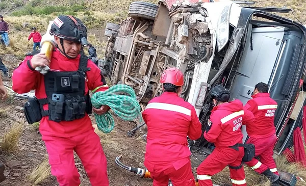 Tragedia en la ruta Cochabamba–Oruro: seis muertos y más de 20 heridos ...